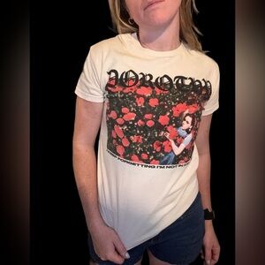 Dorothy Graphic T-Shirt – “I Keep Forgetting I’m Not in Kansas” Size Small